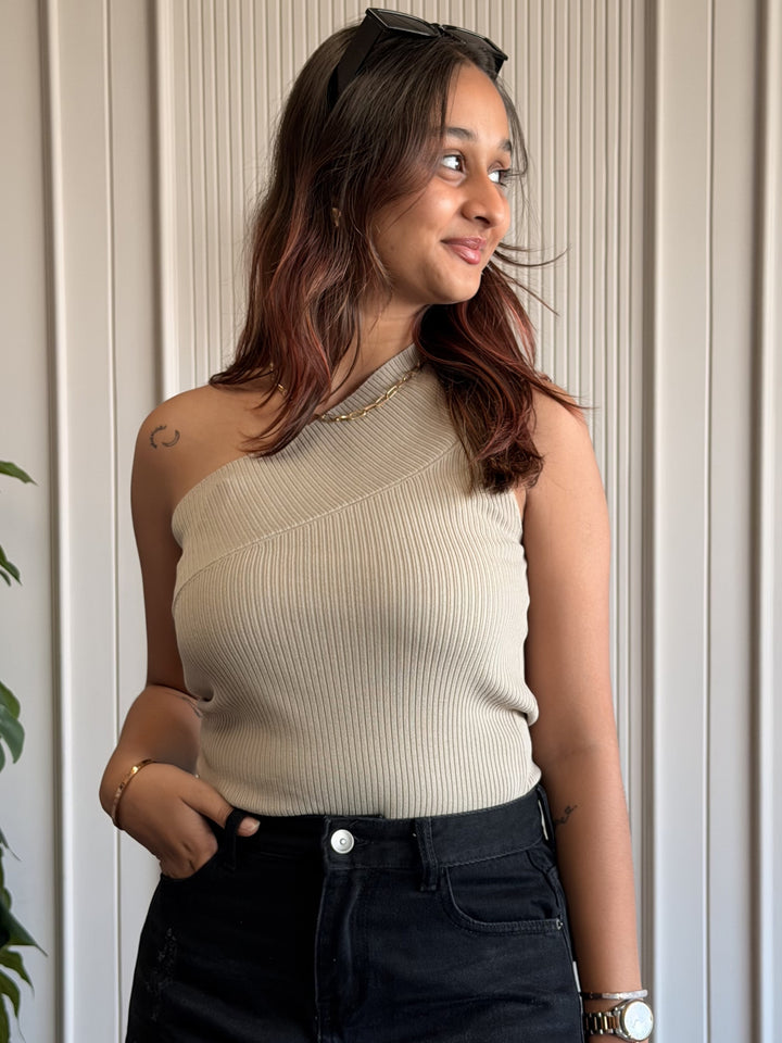 Chic One-shoulder Top