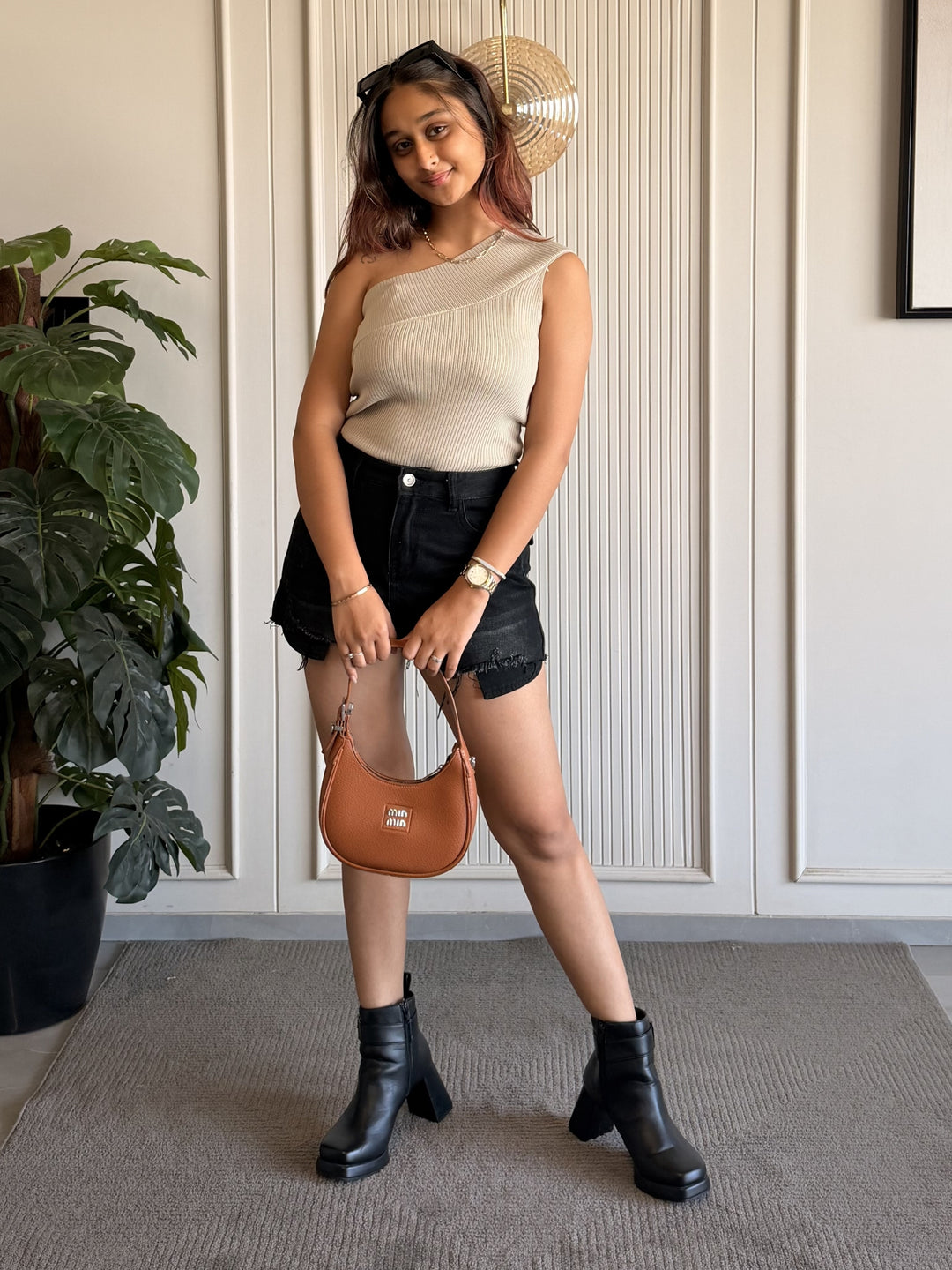 Chic One-shoulder Top