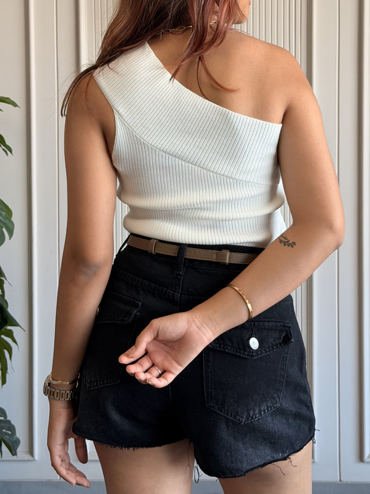 Chic One-shoulder Top