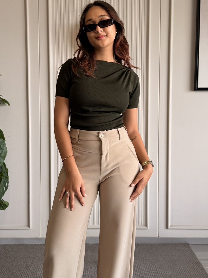 Boat Neck Body Hugging Top